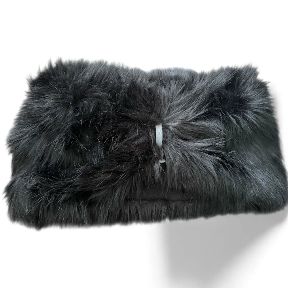 NWT! Infinity Elegant Long Fur Scarf Black Luxe Fluffy Faux Fur Wrap
